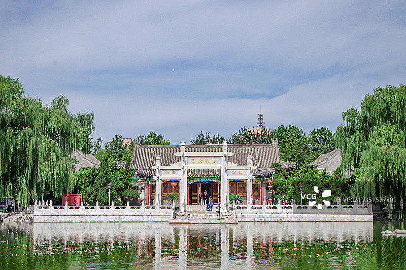 北京大观园里的湖图片素材
