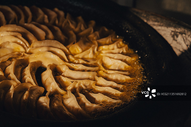 早餐店现炸锅贴图片素材