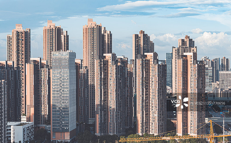 深圳城市风光，龙华住宅区图片素材