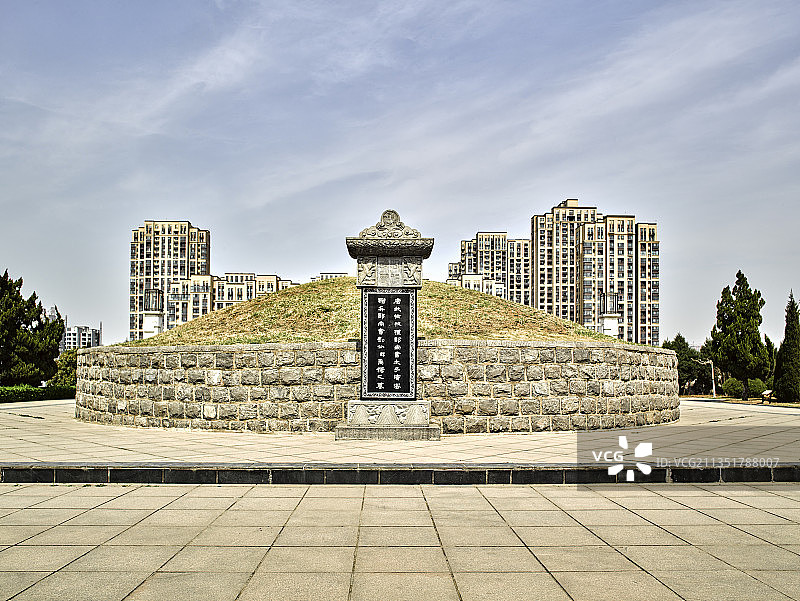 河南省郑州市荥阳市禹锡园刘禹锡墓图片素材