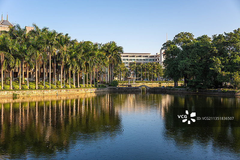 华南理工大学五山校区西湖图片素材