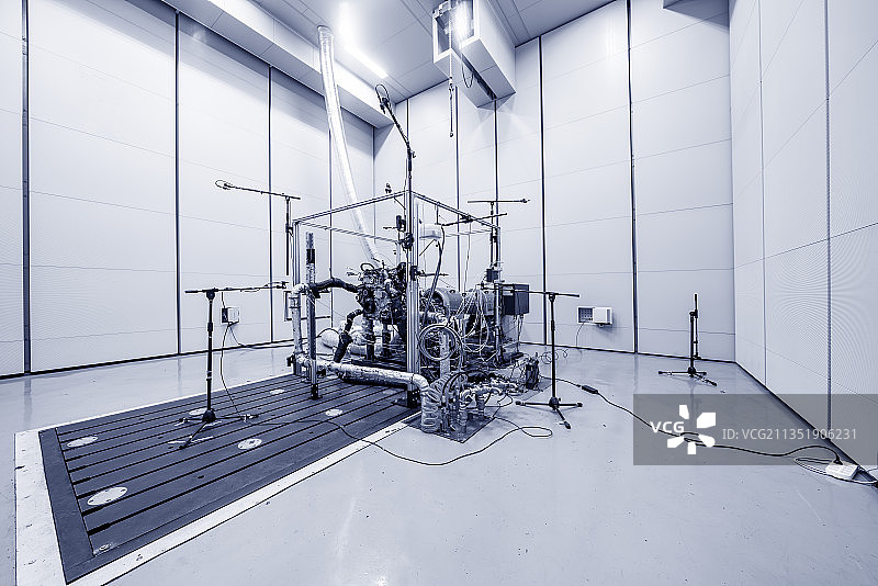 发动机数据采集实验室图片素材