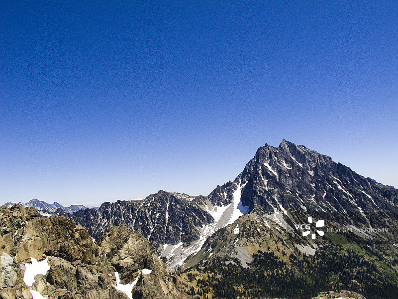 阳光明媚的华盛顿中部斯图尔特山图片素材