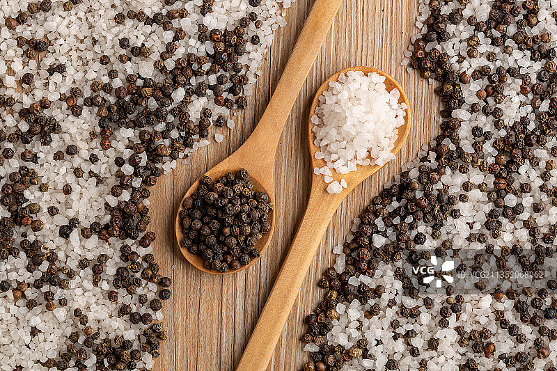 黑胡椒和海盐图片素材
