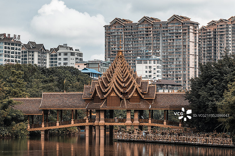 西双版纳曼听公园图片素材