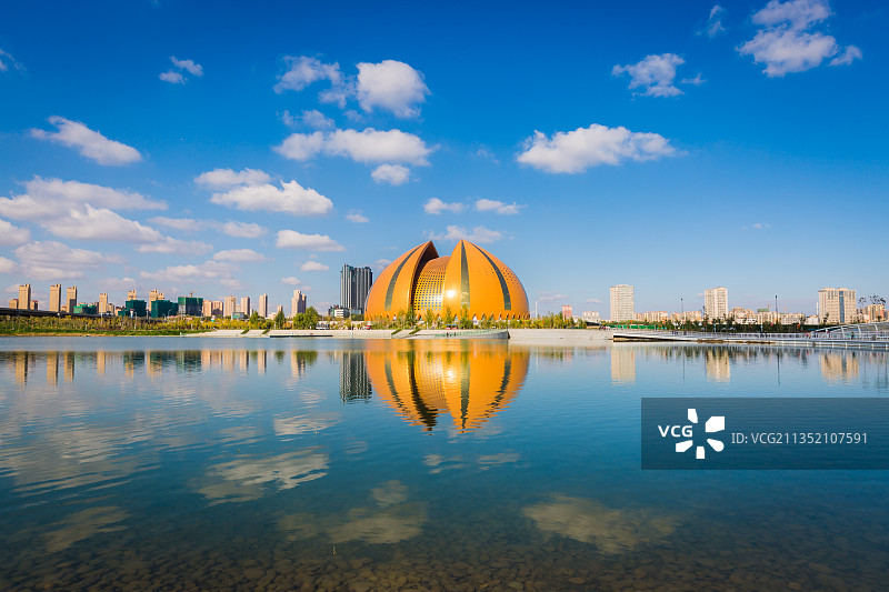 新疆大剧院图片素材