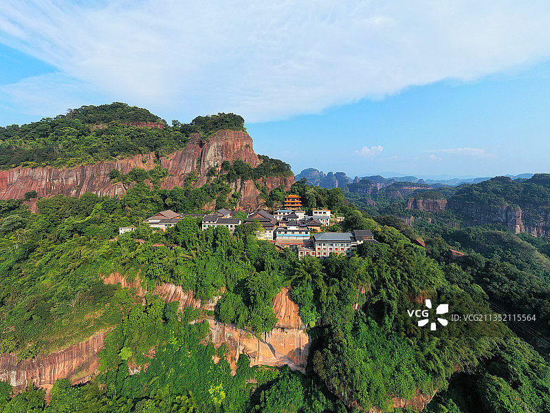 广东省韶关市仁化县中国红石公园丹霞山旅游风景区长老峰景区航拍图片素材