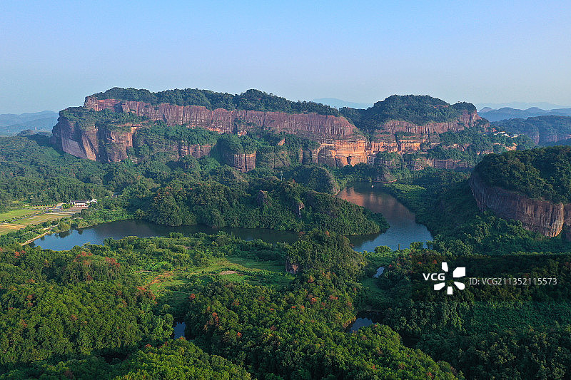 广东省韶关市仁化县中国红石公园丹霞山旅游风景区长老峰景区航拍图片素材