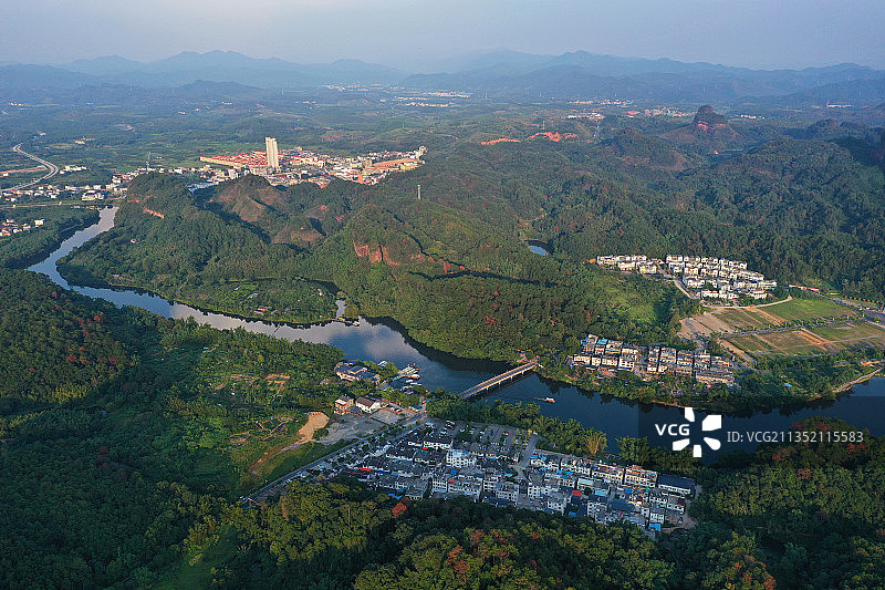广东省韶关市仁化县中国红石公园丹霞山旅游风景区阳元石景区航拍图片素材