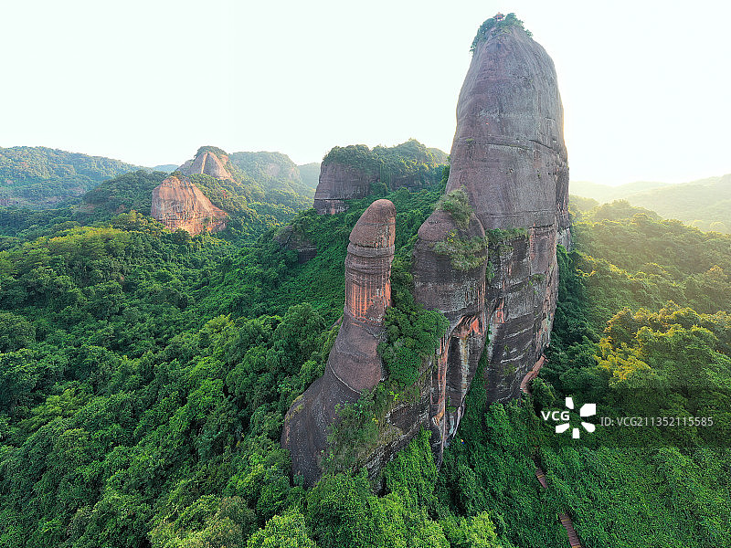 广东省韶关市仁化县中国红石公园丹霞山旅游风景区阳元石景区航拍图片素材
