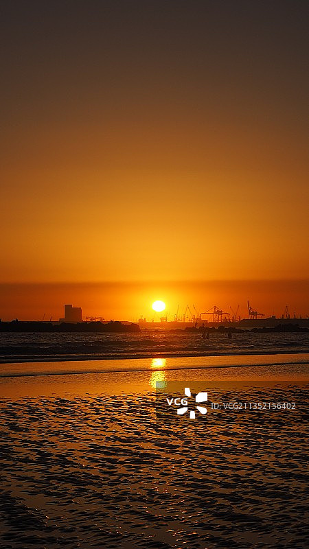 摩洛哥阿加迪尔的橘色天空海景图片素材