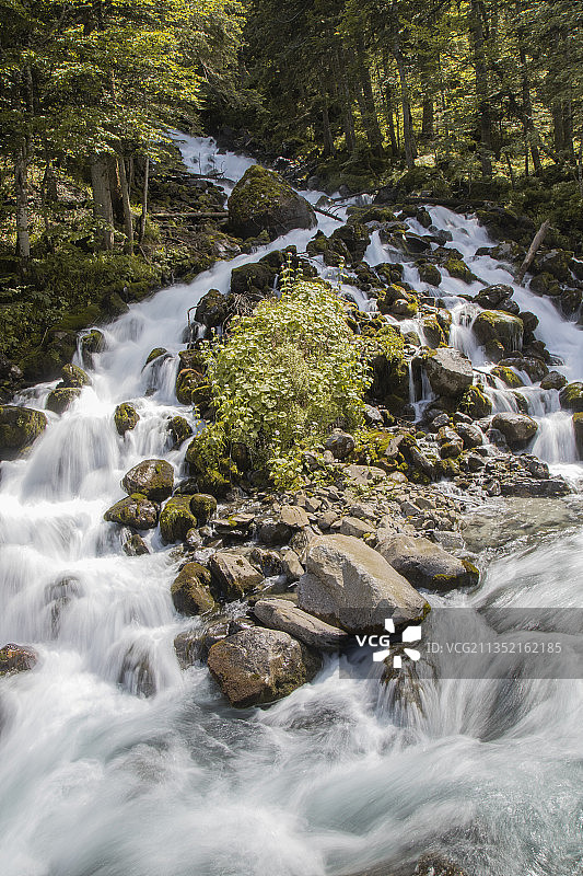 西班牙瀑布风景图片素材