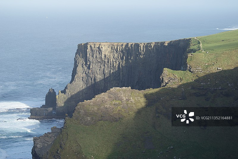 爱尔兰莫赫悬崖海边的悬崖美景图片素材