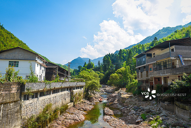 武夷山桐木关制茶青楼图片素材