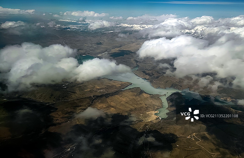 俯瞰青海祁连山脉高山海子图片素材