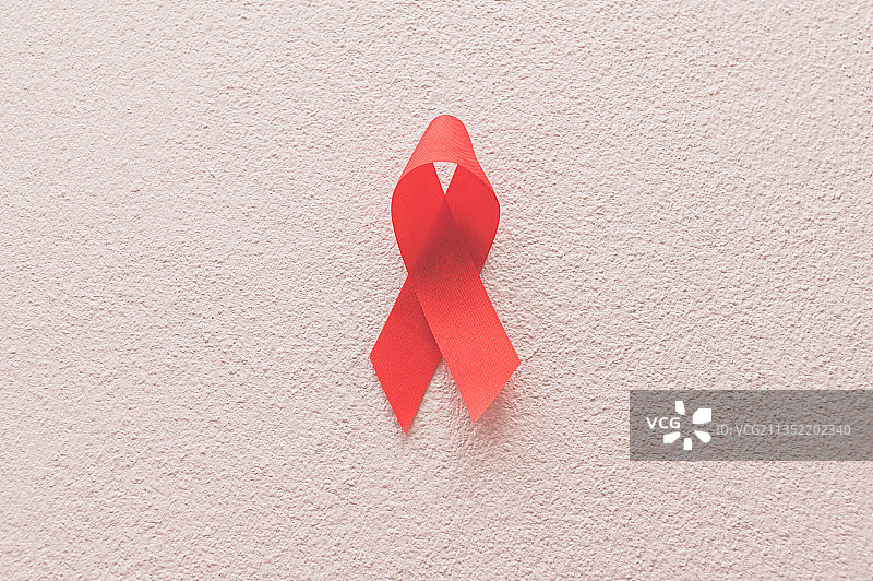 桌上的丝带特写图片素材