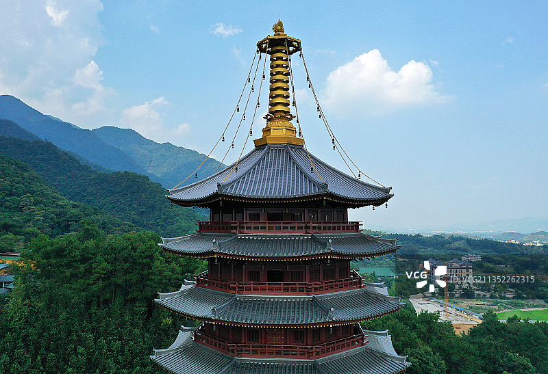 广东省韶关市乳源县云门山云门寺航拍图片素材