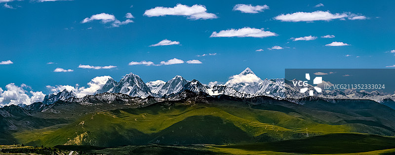 贡嘎群山图片素材