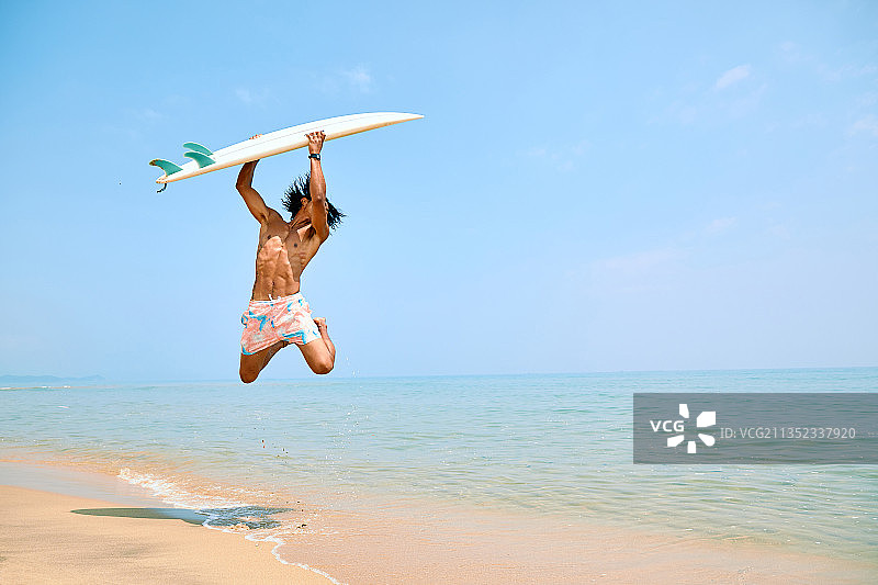 海滩冲浪运动图片素材