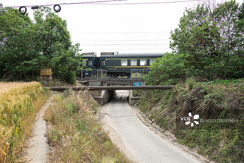 列车涵洞图片素材