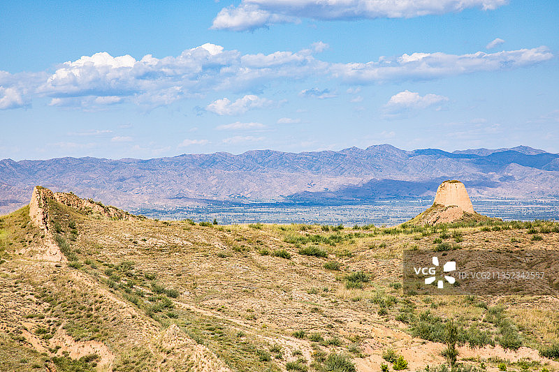 中国山西大同新平堡长城遗址图片素材