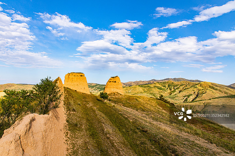 中国山西大同新平堡长城遗址图片素材