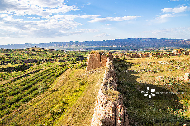 中国山西大同新平堡长城遗址图片素材