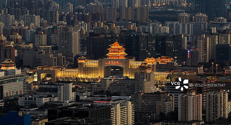 北京西站夜色图片素材