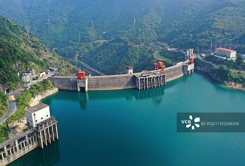 湖南省郴州资兴市东江湖国家级名胜风景区东江大坝航拍图片素材