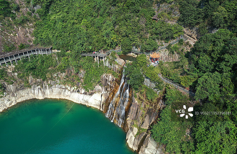 湖南省郴州资兴市东江湖国家级名胜风景区东江大坝航拍图片素材