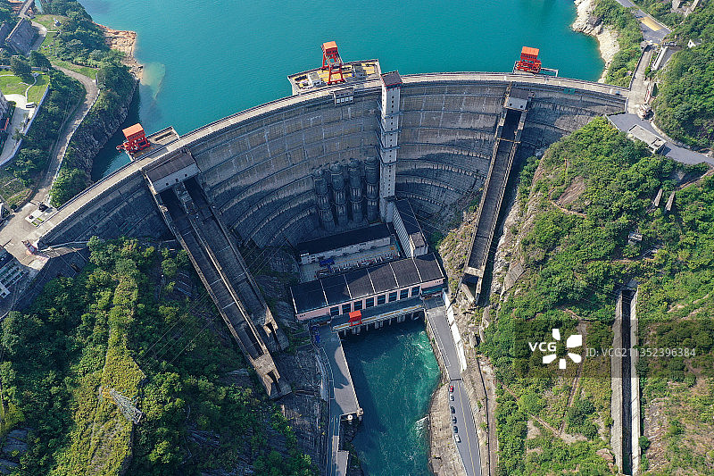 湖南省郴州资兴市东江湖国家级名胜风景区东江大坝航拍图片素材