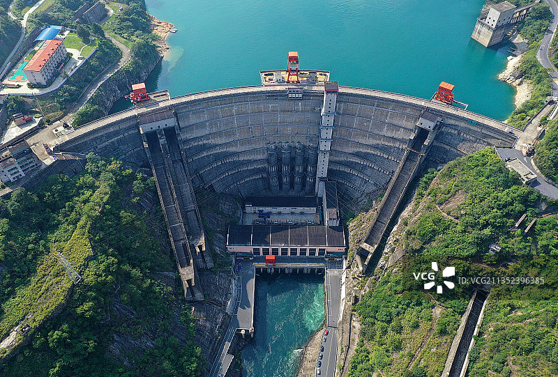 湖南省郴州资兴市东江湖国家级名胜风景区东江大坝航拍图片素材