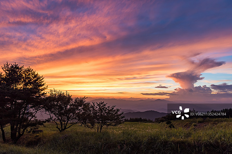 绀岳山晚霞图片素材