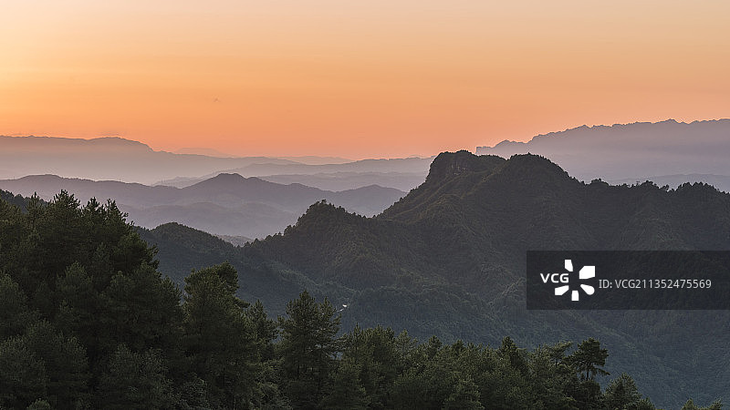 重庆綦江区黑山夕照图片素材