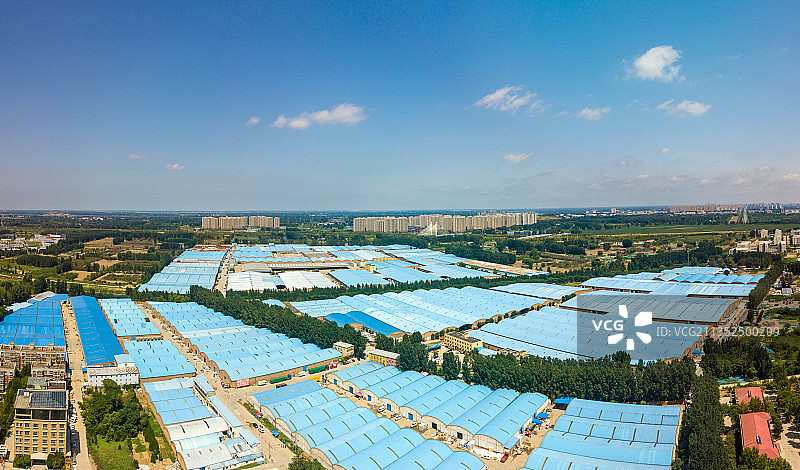河南省郑州市郑东新区中牟县物流园夏天户外风光航拍图片素材