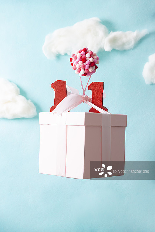 双十一购物节创意静物图片素材