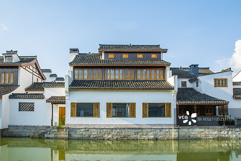杭州萧山湘湖风光 萧山景点湘湖水街 江南风格民居新中式建筑图片素材