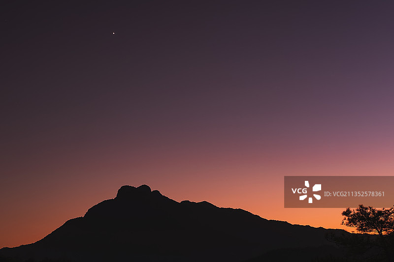 一颗孤独的星星图片素材