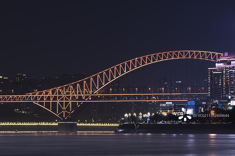 灯光点亮的重庆朝天门大桥夜景图片素材