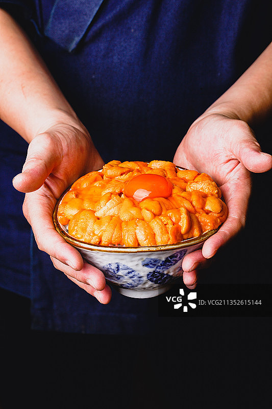 海胆，海胆饭，饭，日料，生吃，海鲜图片素材