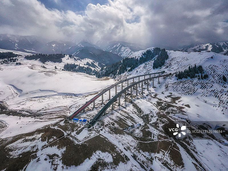 风雪果子沟图片素材