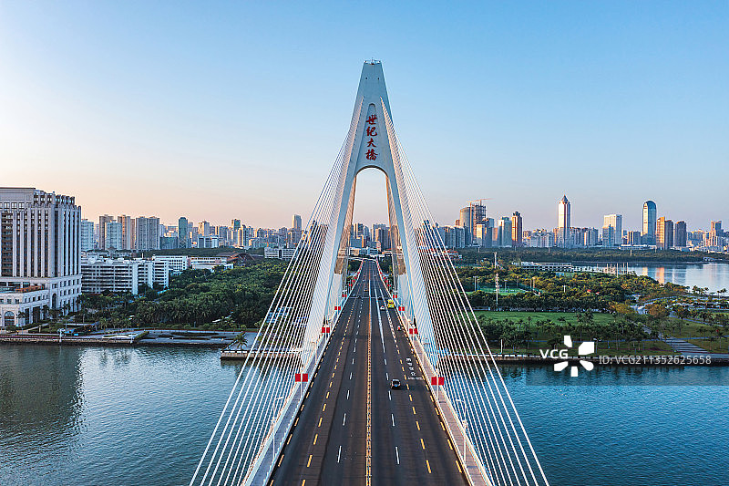 海南省海口市龙华区世纪大桥图片素材