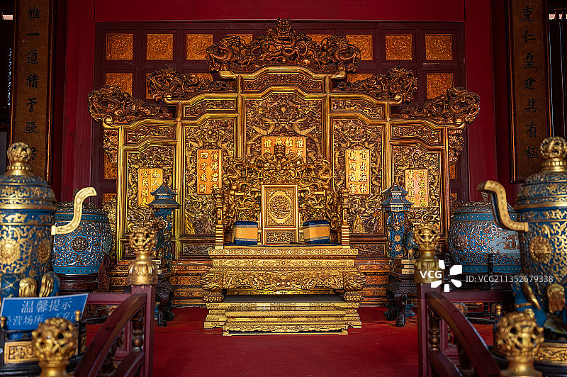 横店影视城明清宫苑故宫乾清宫皇帝宝座图片素材