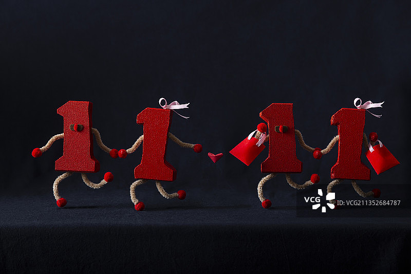 双十一购物节创意静物图片素材