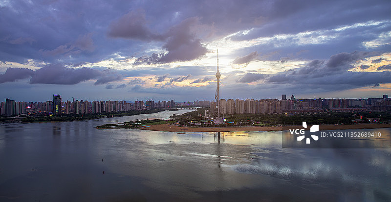 山东省临沂市沂河三河口电视塔风景图片素材