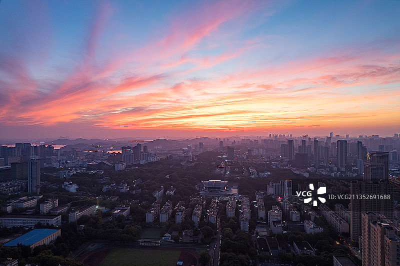 武汉华中师范大学日出图片素材