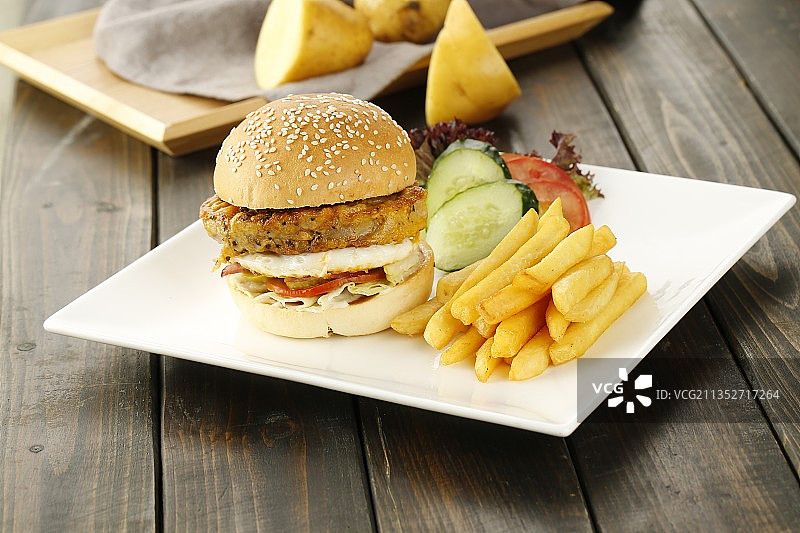 鸡肉汉堡、西餐、快餐、沙拉,俱乐部食品,鸡肉,不健康食品图片素材