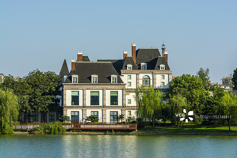 杭州临平区广厦天都城 天都公园风光 城市建筑 欧式别墅建筑图片素材