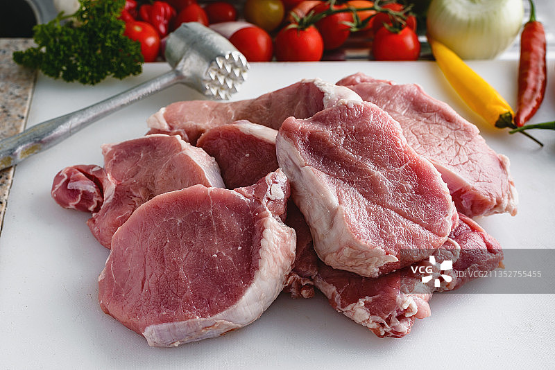 桌上生肉特写图片素材