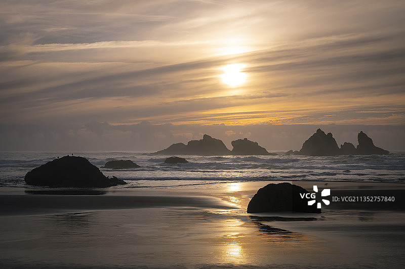 风景优美的炮台海滩，俄勒冈州库斯县，美国图片素材